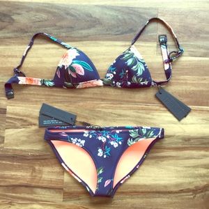 Floral TRIANGL bikini